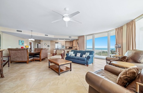 Orange Beach East Condominio | LARGE FOUR BEDROOM AT CARIBE! TONS OF AMENITIES!