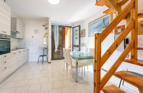 Lido degli Estensi Apartamento | LARGE FOUR-ROOM APARTMENT FOR RENT ON TWO LEVELS - IN LIDO ESTENSI - WITH TERRACE