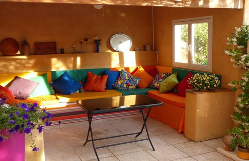 Le Puy-Sainte-Reparade Casa | Gran casa amigable en la Provenza, oasis de vegetación