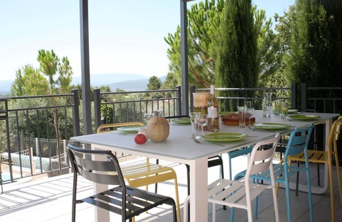 Seillons-Source-d'Argens Casa | Gran casa contemporánea con jardín.