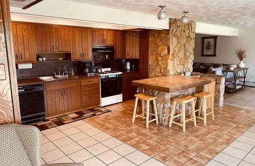 Force Casa | Large fully-furnished family home nestled in beautiful elk country.