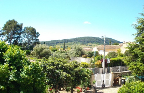 La Cadiere-d'Azur Apartamento | Gran planta baja de una villa provenzal en el corazón del pueblo, cerca del mar.