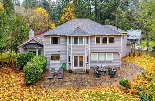 Seattle Hill-Silver Firs Cabaña | Large Group Getaway: Spacious Snohomish Home!
