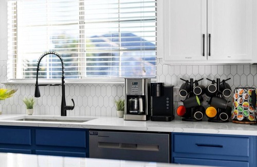 Morningside Meadows Casa | Large Groups` Luxury House - Pool - Sleep 22