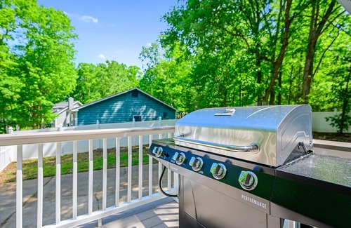 Cary Casa | Large groups NC State PNC Arena Deck w/grill