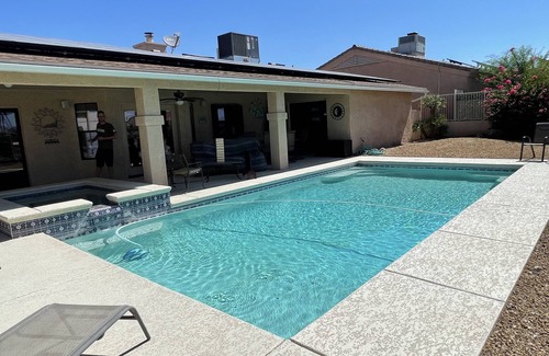 Lake Havasu City Casa | Large heated pool and hot tub! 2 King Rooms. Lake View!