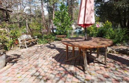 Groveland Casa | Large Home at Yosemite Gateway !