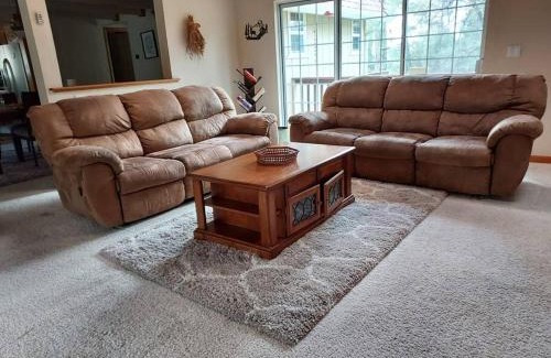 Groveland Casa | Large Home at Yosemite Gateway !