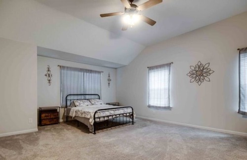 Flemington Casa | Large Home Conveniently Located Quiet Neighborhood