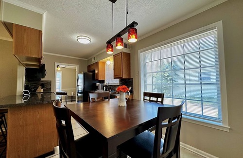 Whitehaven Casa | Large Home For Big Groups in Southhaven Memphis