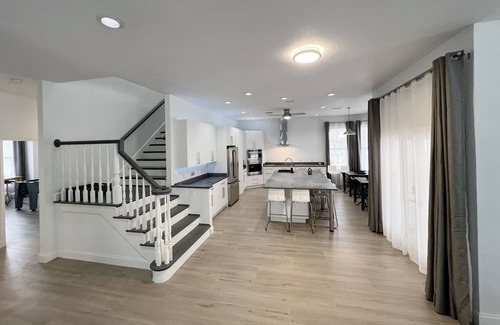 Waters Edge Casa | Large home, heated pool, game rooms, ping pong, golf, parks, gated, many beaches