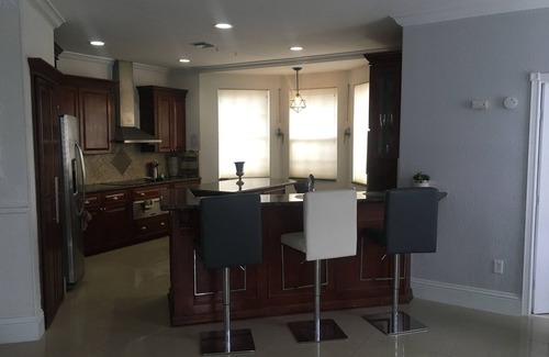 Miami Lakes Casa | Large Home to enjoy the Miami life!!