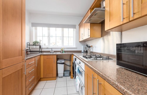 Ashford Casa | Large House, Contractors, Families, Free Parking