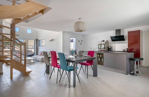 Saint-Armel Chalet De Esquí | Casa grande para 8 personas en St Armel