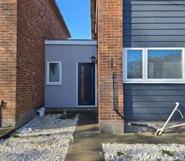 Chatham Apartamento | Large House, Home for Contractors- Park Free