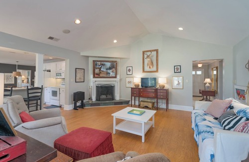 Rock Hill Casa | Large house in a quiet neighborhood (30 day min.)