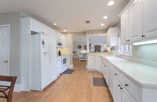 Rock Hill Casa | Large house in a quiet neighborhood (30 day min.)