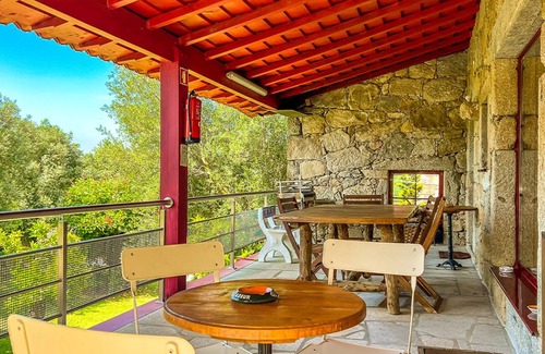 Santa Luzia Casa | Casa Grande en Amares | Grupos, Familias, Encuentros