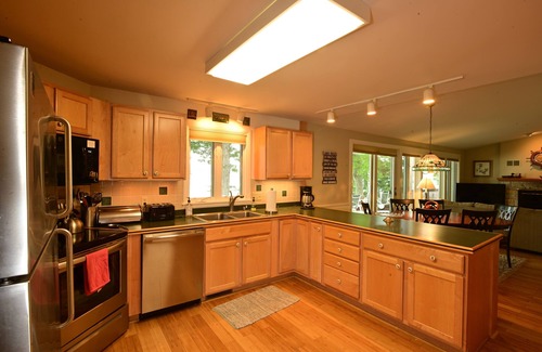 Empire Casa | Large house on beautiful lake, adjoins Sleeping Bear Dunes National Lakeshore