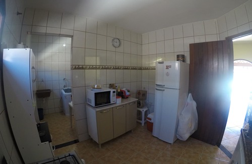 Foguete Casa | AMPLIA CASA CON 4 dormitorios y 3 baños, piscina, churraqueira, cable TV y WiFi