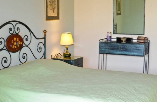 Oropos Casa | Gran casa con piscina y jardín, cerca de Atenas y la playa.