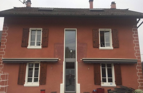Pers-Jussy Casa | Gran casa con piscina y jaccuzi.