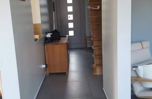 Pers-Jussy Casa | Gran casa con piscina y jaccuzi.
