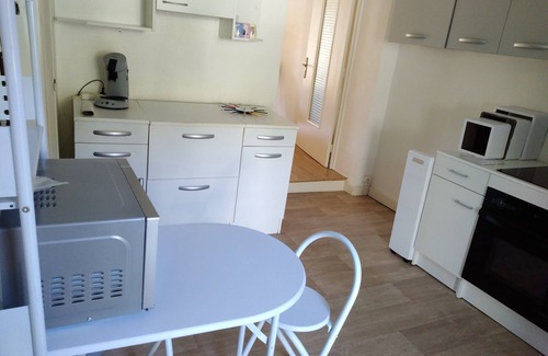 Saint-Claude Casa | Large independent housing renovated