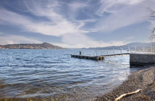 Lesa Villa | Large lakeside villa