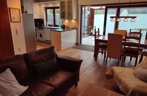 Lennep Casa | Large Lennep maisonette apartment in the countryside - centrally located