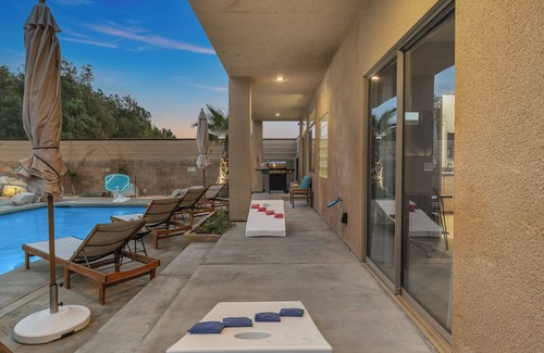 Desert Hot Springs Casa | Large lot, good size home 6 bds, billiards, close proximity to PS & golf