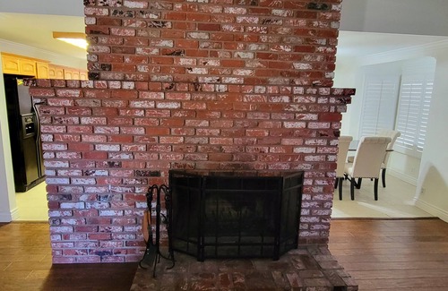 Newhall Casa | Large lot home
