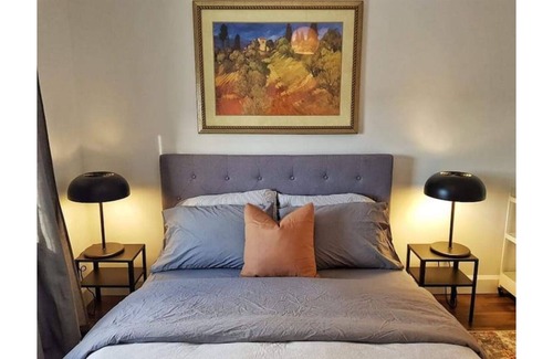 Halifax Casa | Large luxurious 3 bdrm home pet friendly/yard