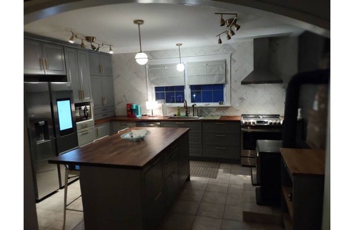 Halifax Casa | Large luxurious 3 bdrm home pet friendly/yard