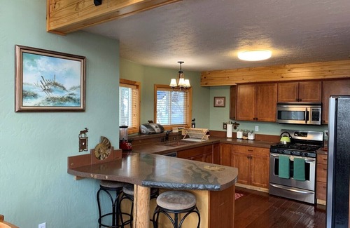 Alyeska Casa | Gran lujosa escapada de Girdwood / Alyeska, ideal para familias con bañera de hidromasaje.