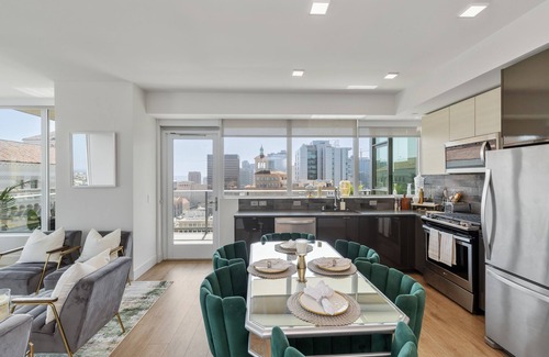 East Village Apartamento | Large Luxury Apartment in the heart of Downtown San Diego