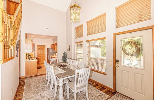 Whittier Condominio | Large, Luxury Condo in Gated Community with Mountain & Golf Course View