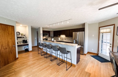 Laurelville Casa | Large Luxury Estate perfect for any occasion large or small, families.