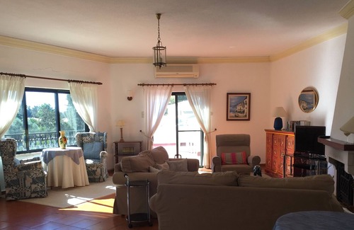 Penina Apartamento | Fantástico apartamento familiar con gran terraza privada, WiFi rápido, aire acondicionado. 5 minutos de la playa