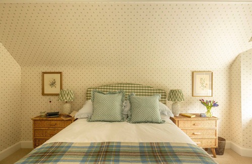 Bunloit Otro | Large Luxury Holiday home near Loch Ness