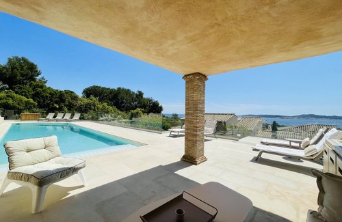 Guerrevieille Villa | Gran propiedad de lujo, 900 m² habitables, vista panorámica al mar
