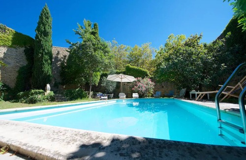 Aigues-Vives Casa | Grande Maison de Maître Avec Piscine Dans un Joli Village du Gard