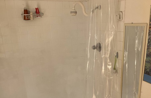 West San Jose Condominio | Large master room with connected bathroom