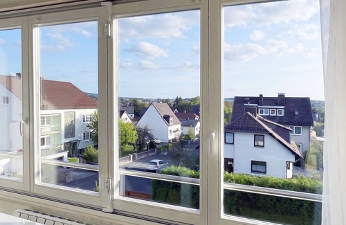 Niederzwehren Apartamento | Gran apartamento de confort moderno, 2 pers., Zona tranquila