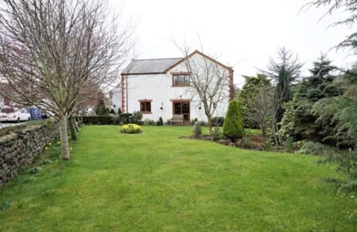Millom Casa | Large modern house in small rural Hamlet.