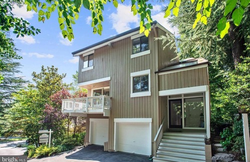 Palisades Casa | Large, Modern Single Family House - close to universities, Georgetown - in NW DC