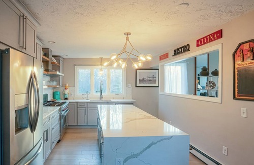 Saunderstown Casa | Large Narragansett Ranch that’s been completely renovated as a modern showpiece