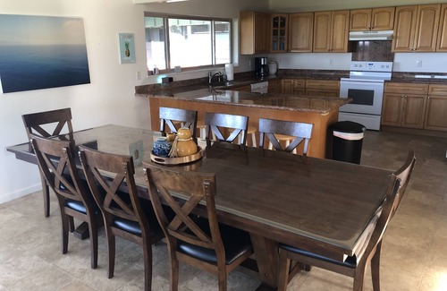 Laie Casa | Gran casa frente al mar en una playa secreta con amplio patio y vistas increíbles