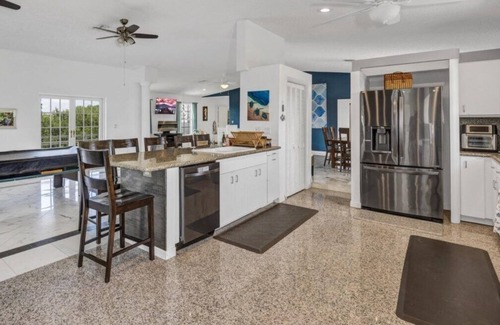 Key Largo Casa | Large Oceanfront Private Oasis perfect for a Wedding, Family or Corporate Event