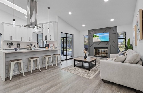 Port Charlotte Casa | Large Outdoor Living Space, Pool Table and Heated Pool - Oasis of Port Charlotte - Roelens